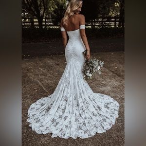 Grace Loves Lace - Palm in Ivory